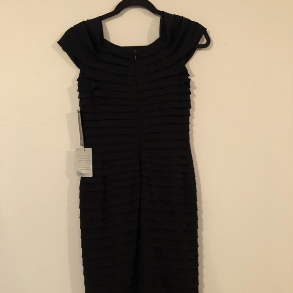 ⭐️ NWT Adrianna Papell LBD - Picture 4 of 8